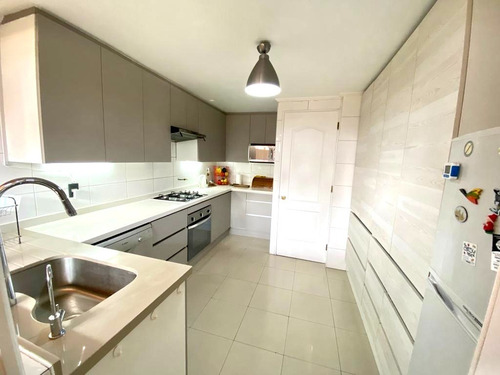 Imagen 7 de 18 de Venta Hermosa Casa 3 Pisos P. Fontova Norte - Huechuraba