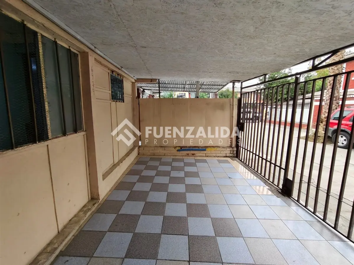 Imagen 3 de 16 de Casa En Venta De 13 Dorm. En Pudahuel Negocio