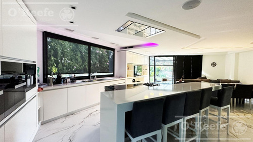 Casa En Venta 6 Ambientes Al Golf En Abril Club De Campo