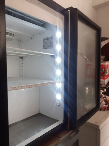 Imagen 2 de 10 de Frigobar Minivisicooler Exhibidora Vinera Nevera Ejecutiva