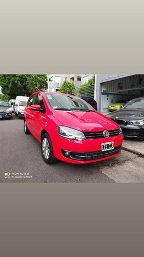 Volkswagen Suran 1.6 Highline 101cv 11c 2012