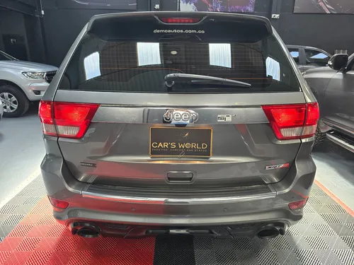 Jeep Grand Cherokee 6.4 Srt8