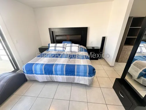 Venta - Casa En Esquina Con 3 Recámaras Y Terreno Excedente, El Mirador | Rahqro