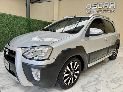 Toyota Etios 1.5 Cross