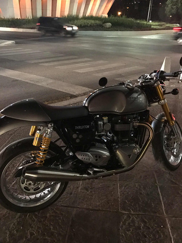 Triumph Thruxton R 1200