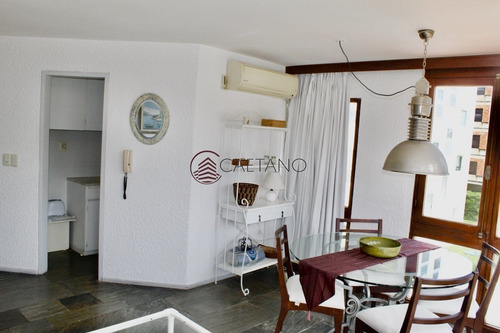 Imagen 4 de 16 de Apartamento De Dos Dormitorios En Primera Línea, Playa Brava - Punta Del Este Brava