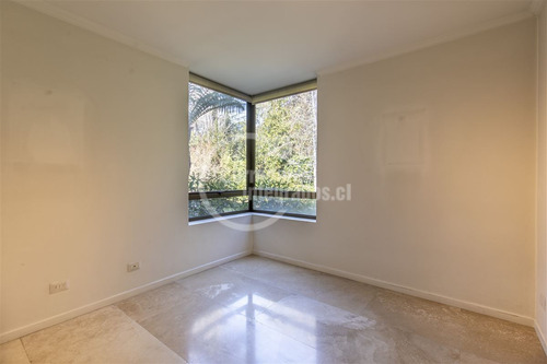 Departamento En Venta De 5 Dorm. En Las Condes - San Damián