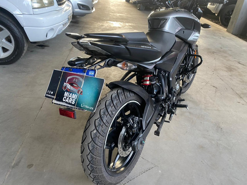 Bajaj Rouser 200 Ns - Miami Cars
