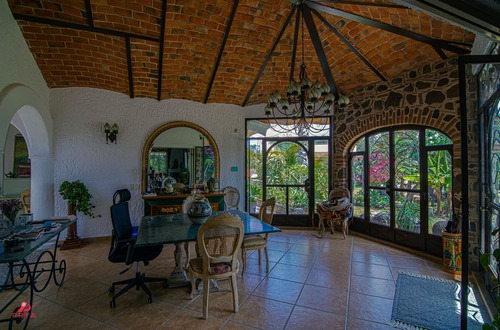 Garden House En Venta En Ajijic, Jalisco.