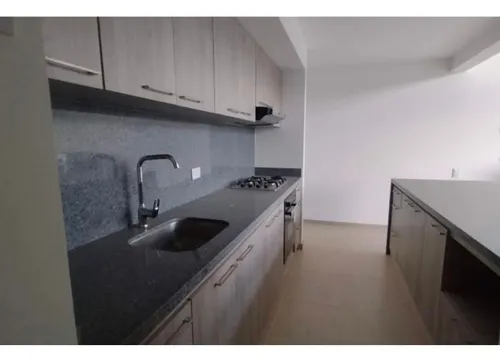 Venta Apartamento Sur De Cali. Barrio Bochalema, A Unas Cuadras De La Universidad Autonoma. Septimo Piso