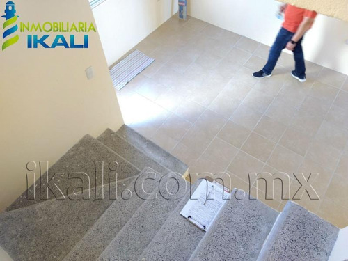 Imagen 10 de 12 de Casa Sola En Venta Fracc. Petropolis