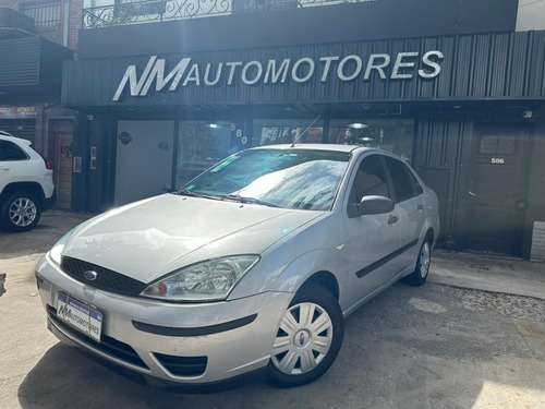 Ford Focus 1.8 I Ambiente Mp3