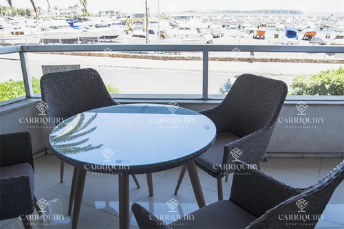 Gran Oportunidad De Venta, En La Zona Del Puerto De Punta Del Este.
