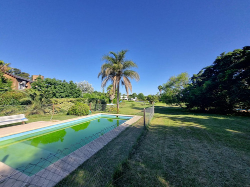 Casa De 2 Dormitorios Al Lago En Solares Del Carcaraña - Pueblo Carcaraes