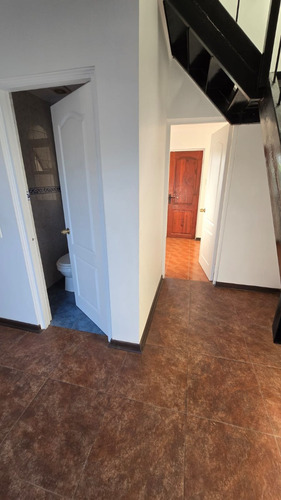 Broker Los Pinos 4d-4b-estacionamientos- Patio Casa En Arri