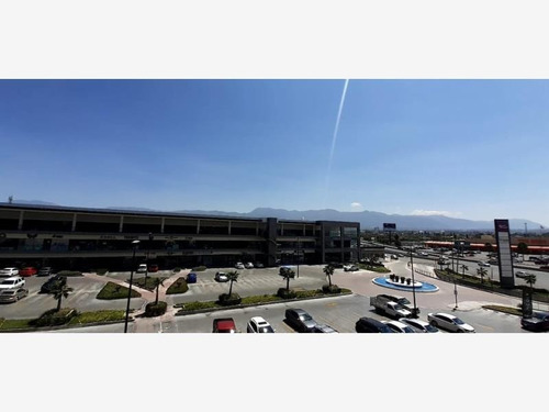 Imagen 8 de 12 de Local Comercial En Venta Plaza Santa Isabel