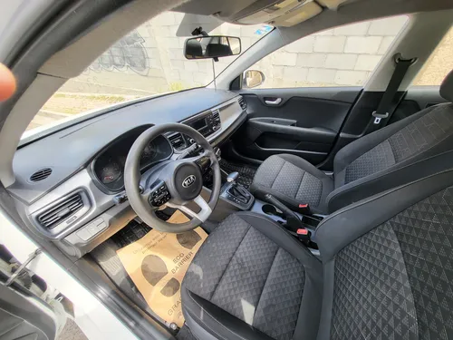 Kia Rio 1.6 L Sedan At