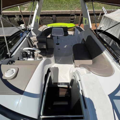 Crucero Klase A 34 - Volvo Penta D4-300 (50hs De Uso)