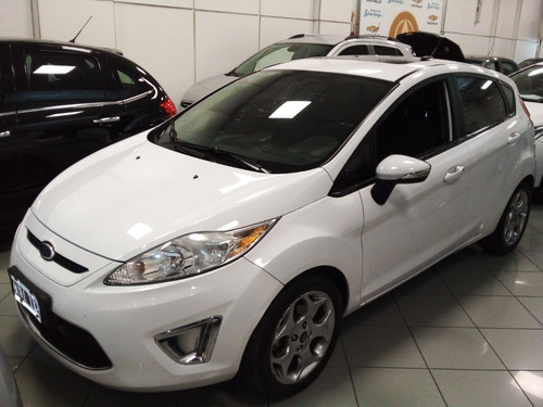 Imagen 10 de 14 de Ford Fiesta Kinetic Titanium Concesionario Gm