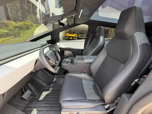 Tesla Cybertruck Foundation Series 4x4 2024