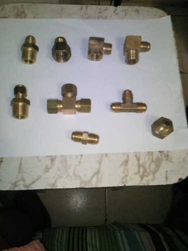 Conexiones De Bronce Varias Medidas
