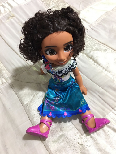 Encanto - Muñeca Y Vestido Mirabel - Disney (Usado)