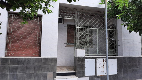 Imagen 1 de 30 de Venta Casa 4 Amb Ph Frente, Con Patio, La Tablada