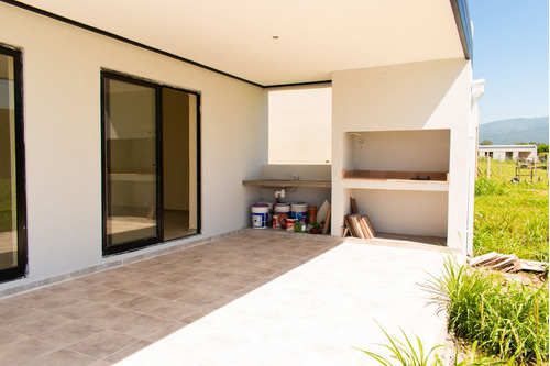 Casa En Venta En Las Quintas 2