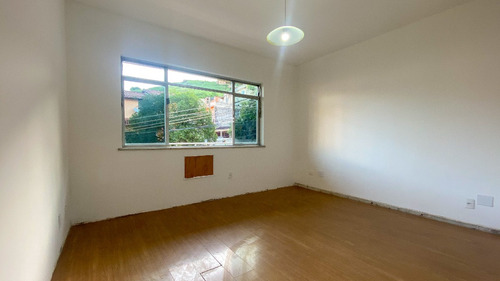 Apartamento 2 Quartos 1 Suíte 1 Vaga Demarcada Acessível E Confortável Na Praça Seca, Jacarepaguá
