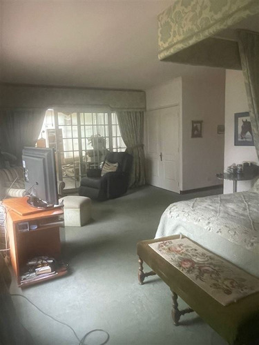 Se Vende Preciosa Casa Estilo Inglés En Limache Emplazada
