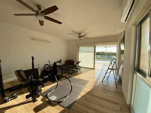 Imagen 27 de 30 de Casa En Venta En Mérida En Privada De Lujo Con 10 Recámaras