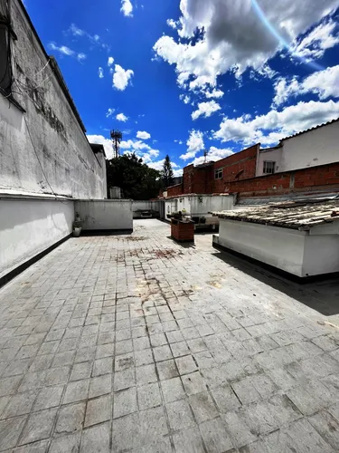 Casa En Venta En Estadio. Cod V4144