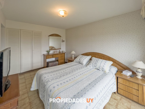 Imagen 12 de 23 de Muy Lindo Apartamento En Piso Intermedio.