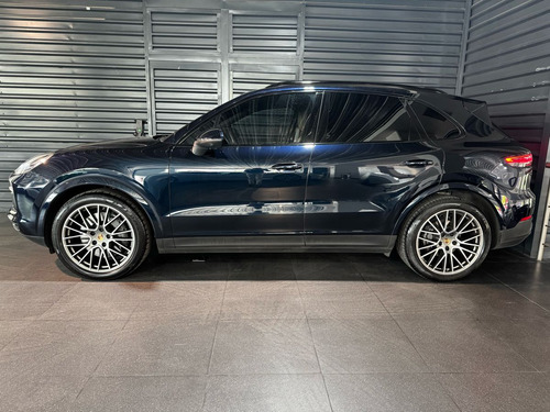 Porsche Cayenne 2022