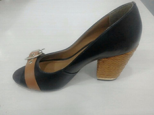 Peep Toe Cravo E Canela Preto