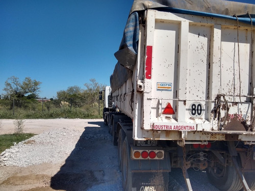 Imagen 5 de 15 de Camión Renault 320 Premiun + Batea Ombú