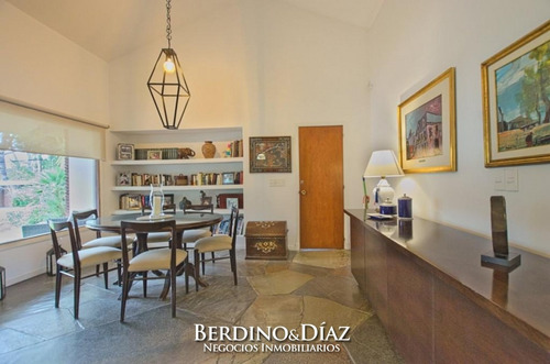 Casa - Playa Mansa 3 Dormitorios. Oportunidad- Ref: 667