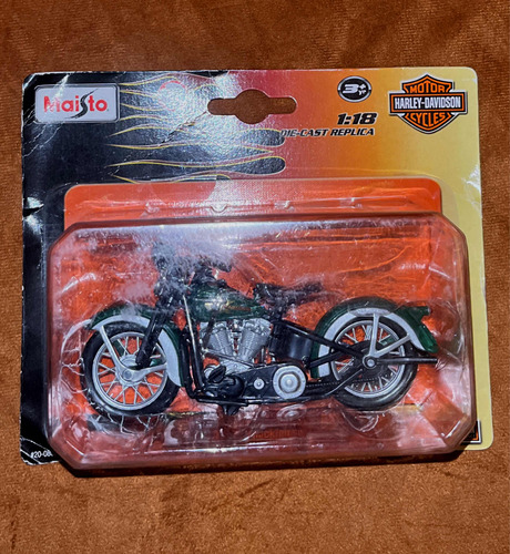 Moto Harley Davidson 1/18 El Knucklehead De 1936 En Caja