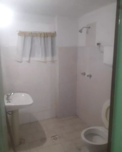 Casa En Venta Con Local Comercial Piedra Del Aguila