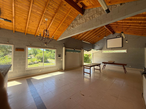 Excelente Propiedad En Barrio Cerrado 3 Habitaciones En Suite