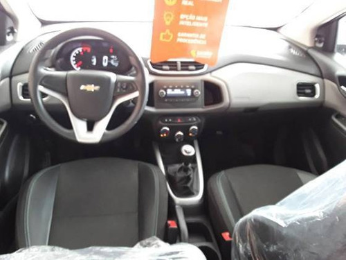 Imagem 3 de 9 de Chevrolet Onix 1.0 Mpfi Lt 8v Flex 4p Manual