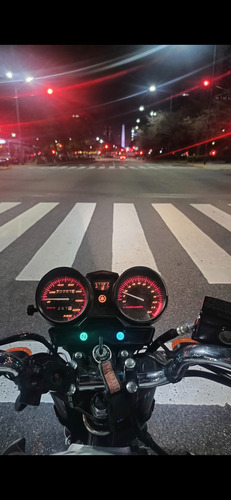 Yamaha Ybr 125 Ed Modelo 2023 Con Tan Solo 14,000klm