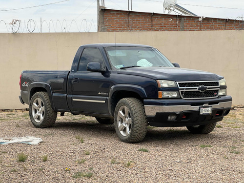 Chevrolet Cheyenne Cabina Sencilla 5.3