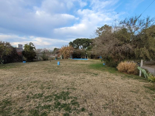 Imagen 22 de 26 de Casa Quinta Con Pileta, Y Amplio Terreno Parquizado