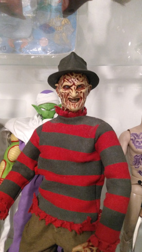 Freddy Krueger Sideshow 1/6 T1po Hot Toys 12 Pulgadas (Usado)