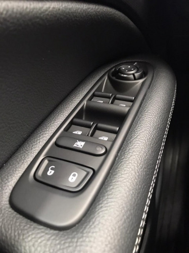 Imagem 10 de 12 de Fiat Toro Volcano T270 - Disponível