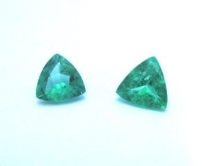 0,85 Cts !!! Belissimo Conjunto De  Esmeralda Trilhante 0840