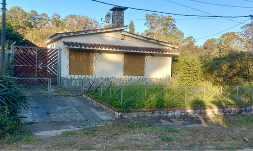 Venta De Casa En Los Titanes A Dos Cuadras De La Playa