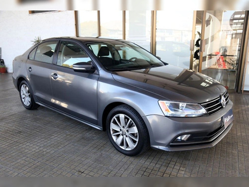 Volkswagen Bora 2.0 TDI ADVANCE DIESEL 4X2 AT 4P