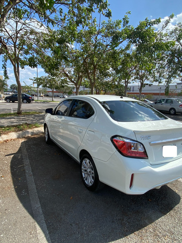Mirage G4 2024 Versión Gls Cvt Color Blanco